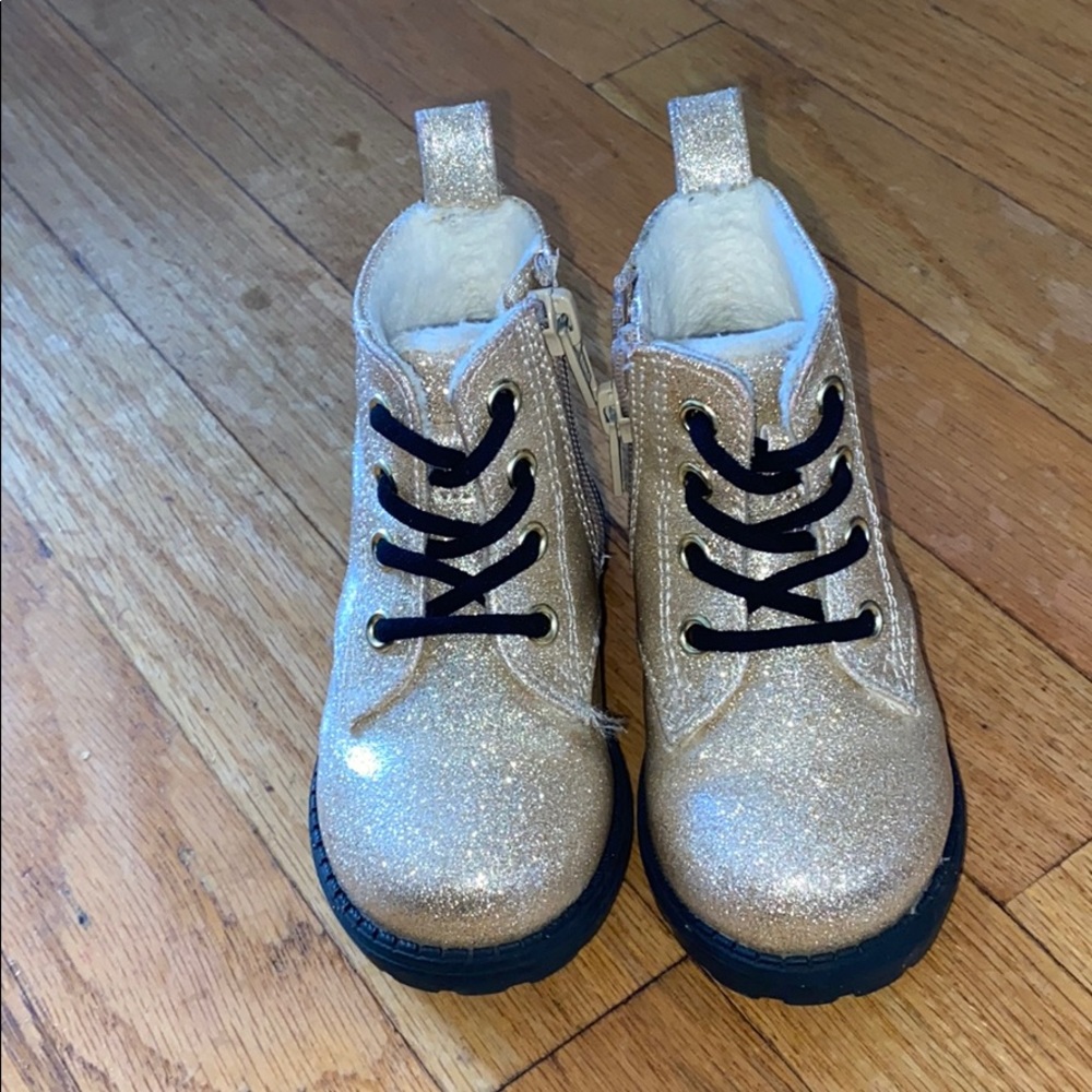 Toddler gold glitter boots